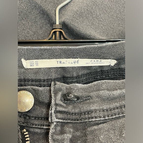 Zara Grey Skinny Jeans - size US 8 - Picture 3 of 3